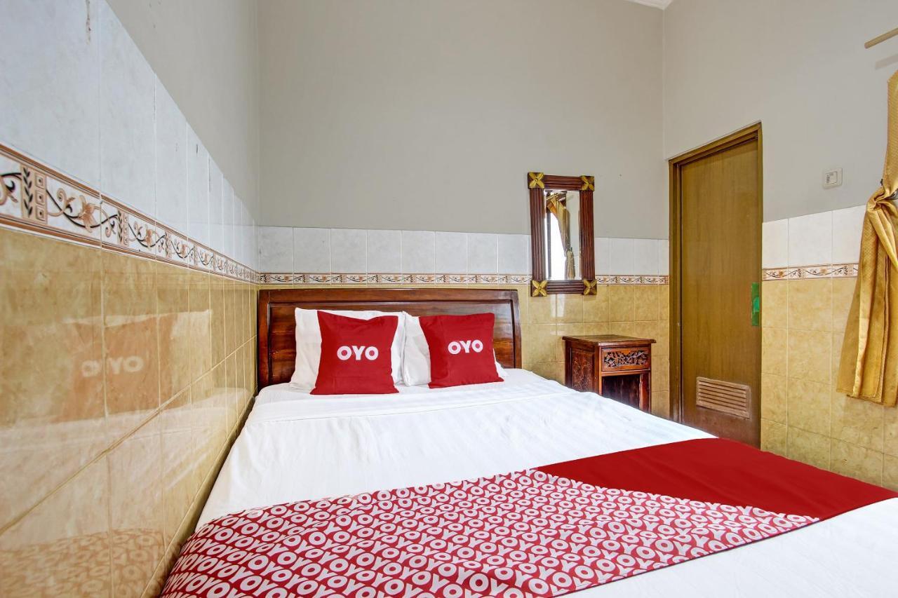 Oyo 91785 Hotel Srikandi Kalasan Tanjungtirto Exteriör bild