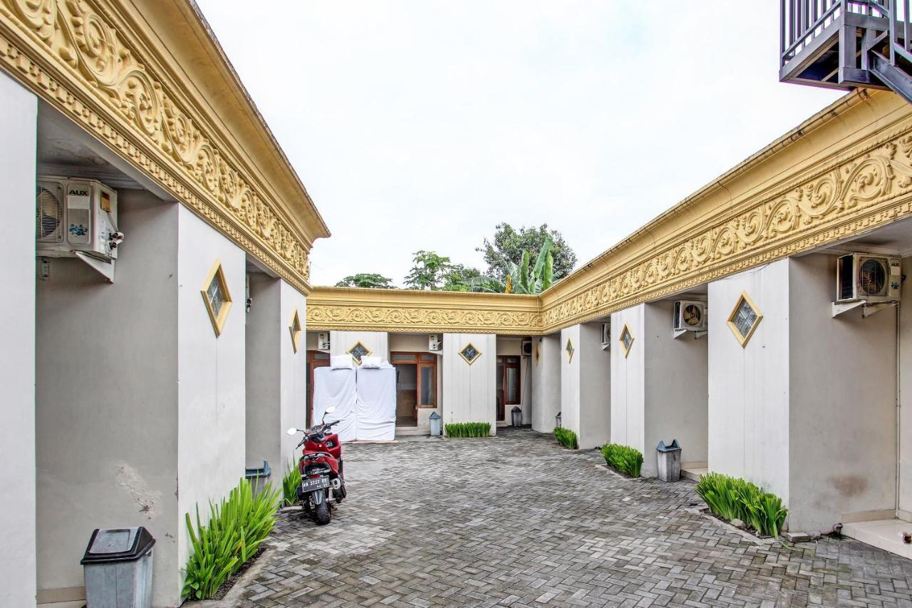 Oyo 91785 Hotel Srikandi Kalasan Tanjungtirto Exteriör bild