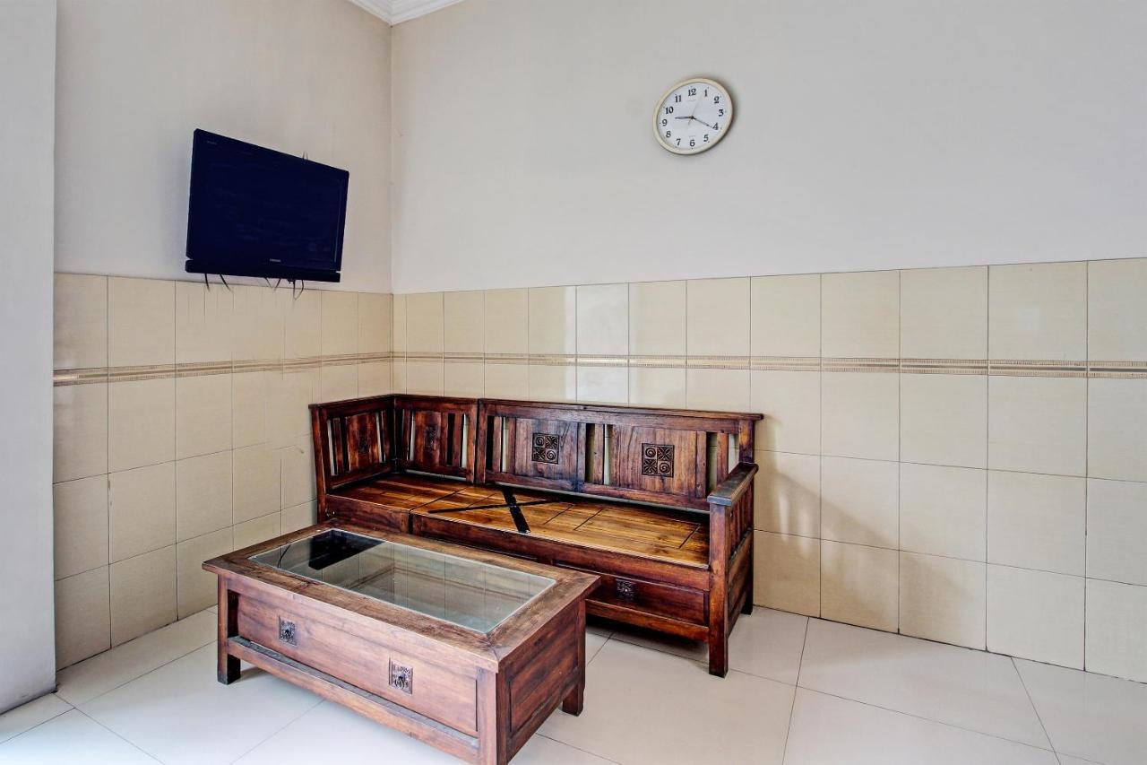 Oyo 91785 Hotel Srikandi Kalasan Tanjungtirto Exteriör bild